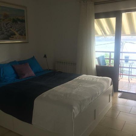 Apartman Cvenkica Omišalj Eksteriør billede